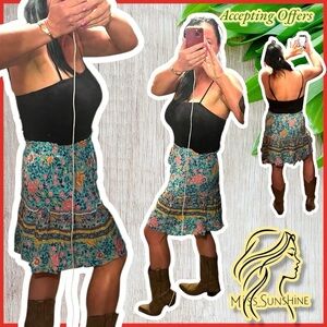 Unbranded - Sz M - Floral Skirt - Blue and Pink - tiered look - deco tie front